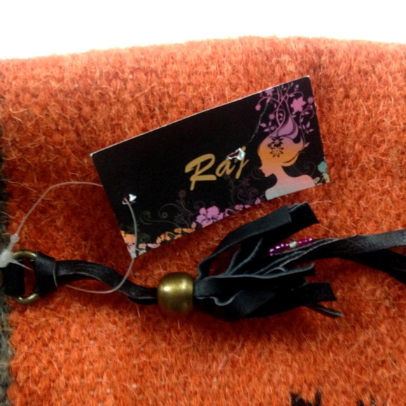 Raj kilim carpet & leather crossbody messenger bag - Picture 8 of 8